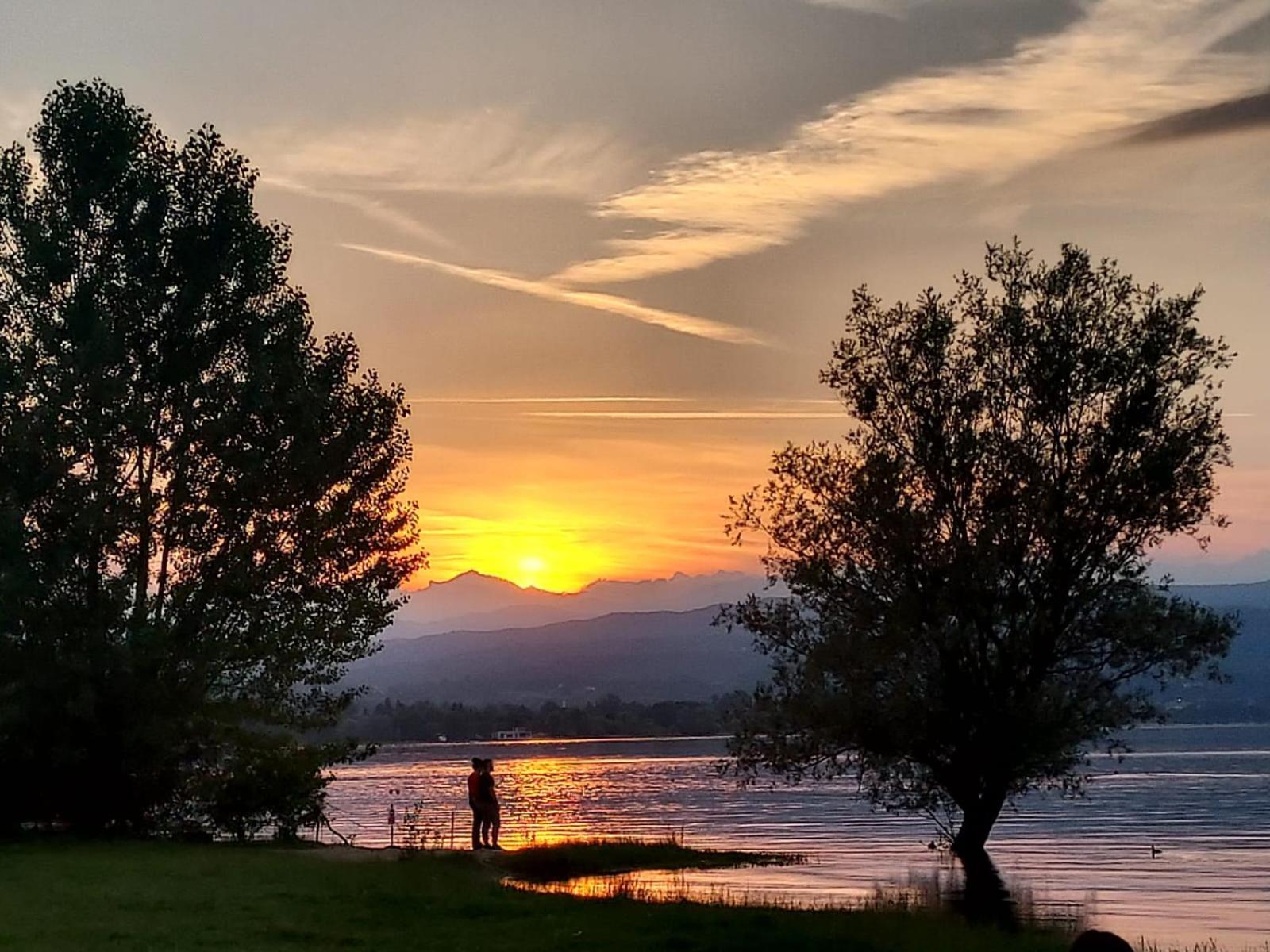 Appartamento Sul Lago Maggiore Кастеллетто-сопра-Тічіно Екстер'єр фото